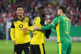 多特蒙德迎德甲关键赛；加时末段内部沟通；态度坚定；赛程密集仍需轮换-开云体育官网