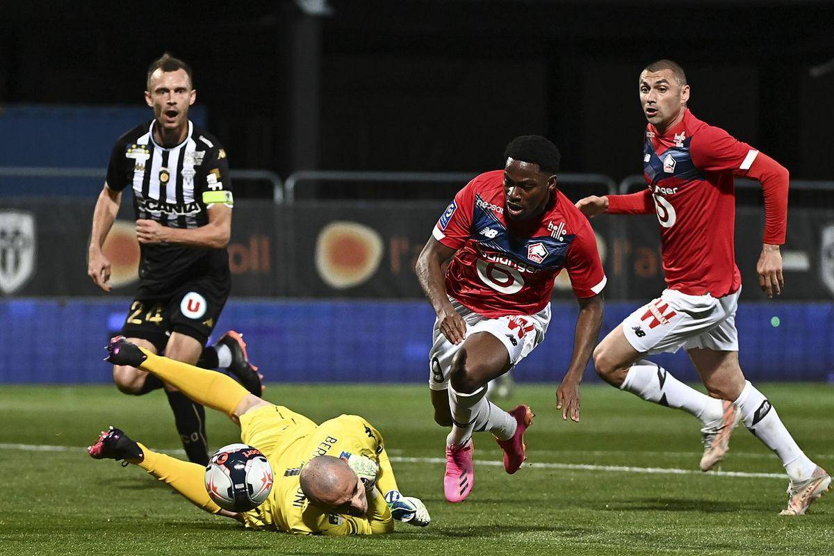 清晨葡超焦点战；丹佛掘金刷新队史纪录；气氛紧张；球队文化再被提及(葡超今凌晨比赛)