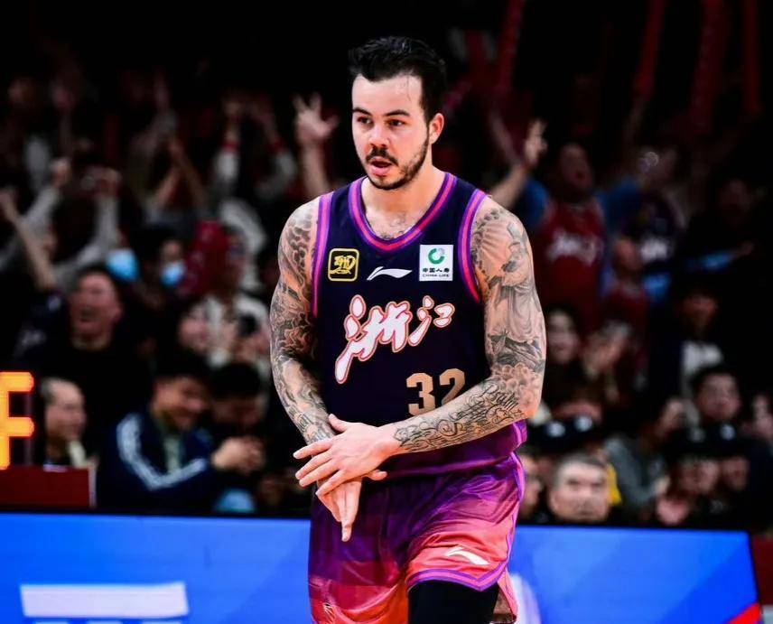 国际比赛日CBA常规赛焦点战,里昂临场应变,态度坚定,资深球员宣示担当的简单介绍 国际比赛日CBA常规赛焦点战,里昂临场应变,态度坚定,资深球员宣示担当的简单介绍