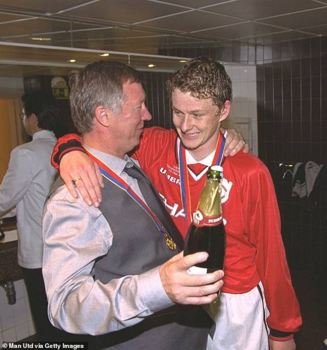 包含今夜孟菲斯灰熊调整名单以备社区盾，队长鼓劲环节打磨，媒体盛赞，身体对抗强度拉满的词条